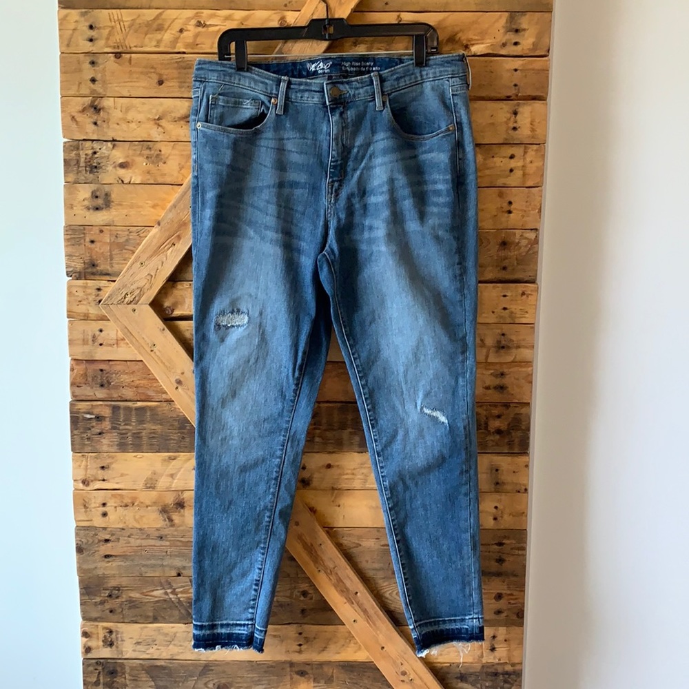 MOSSIMO JEANS